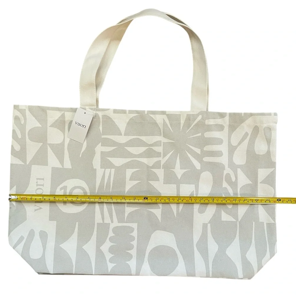 VUORI NWT Cream Tote Bag. Limited Edition “Celebrating a Decade”. - Picture 3 of 10